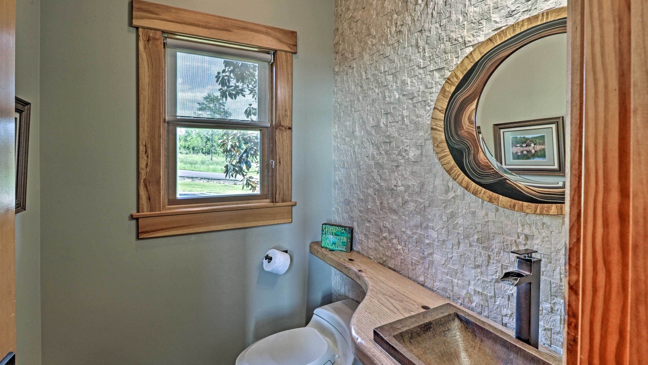 Photo of Bathroom in Edgemont
