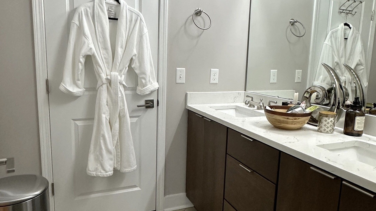 Photo of Bathroom in Summerville Historic District