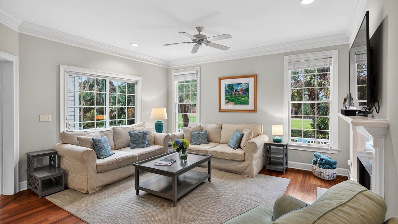 Photo of Bedroom in Vanderhorst Plantation