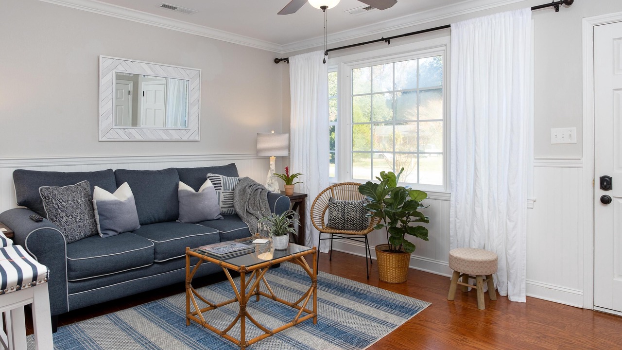 Photo of Livingroom in Charleston