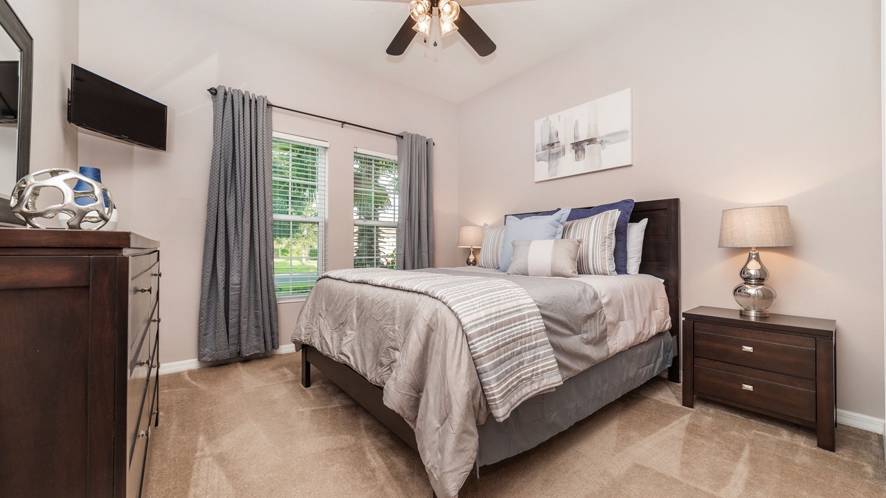 Photo of Bedroom in Davenport