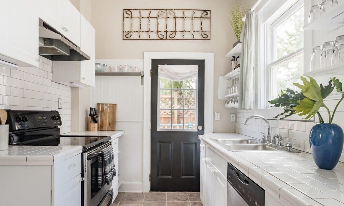 Photo of Kitchen in Historic Downtown Savannah