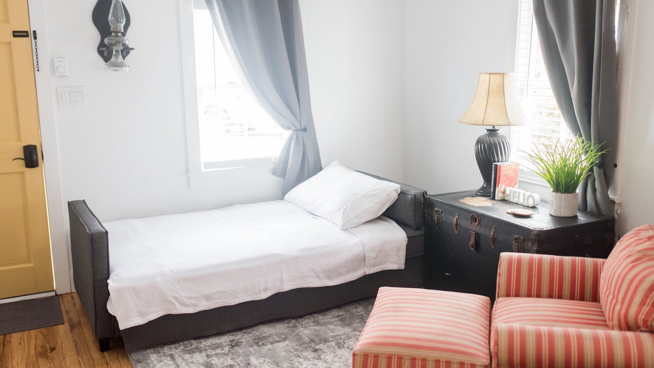 Photo of Bedroom in Summerville Historic District