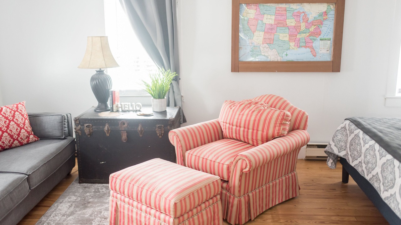Photo of Livingroom in Summerville Historic District