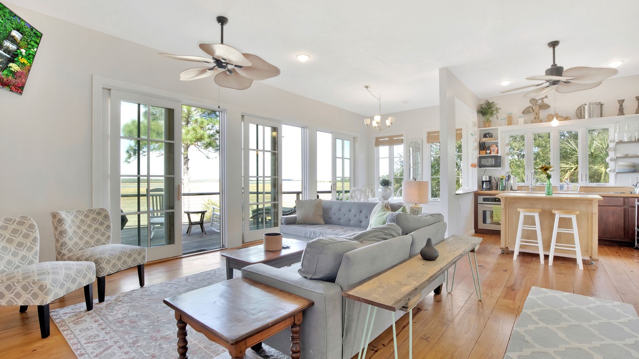 Photo of Livingroom in Folly Beach