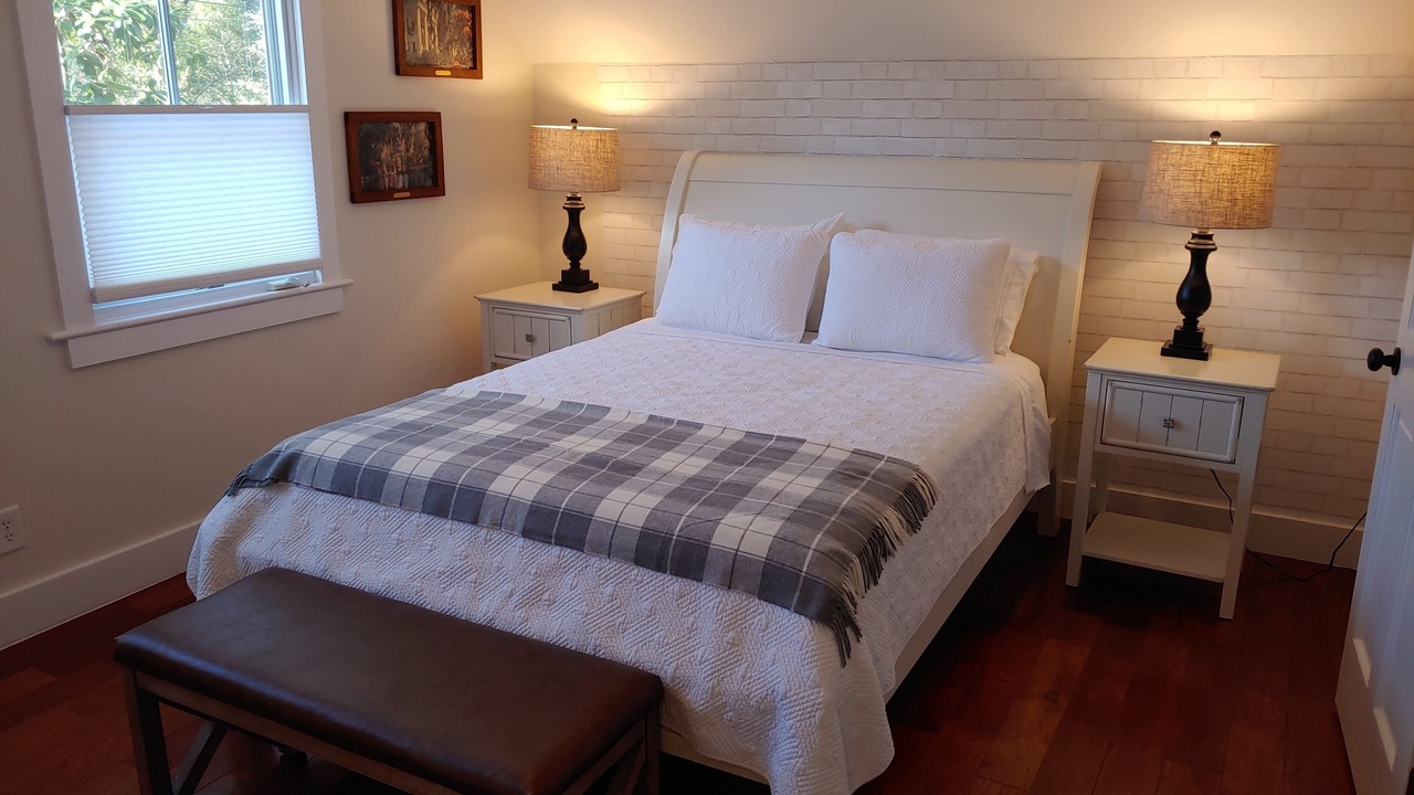Photo of Bedroom in Summerville Historic District