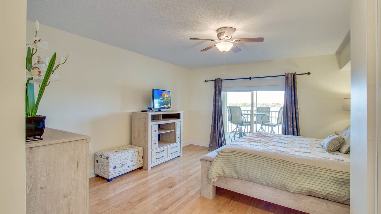 Photo of Bedroom in Folly Beach