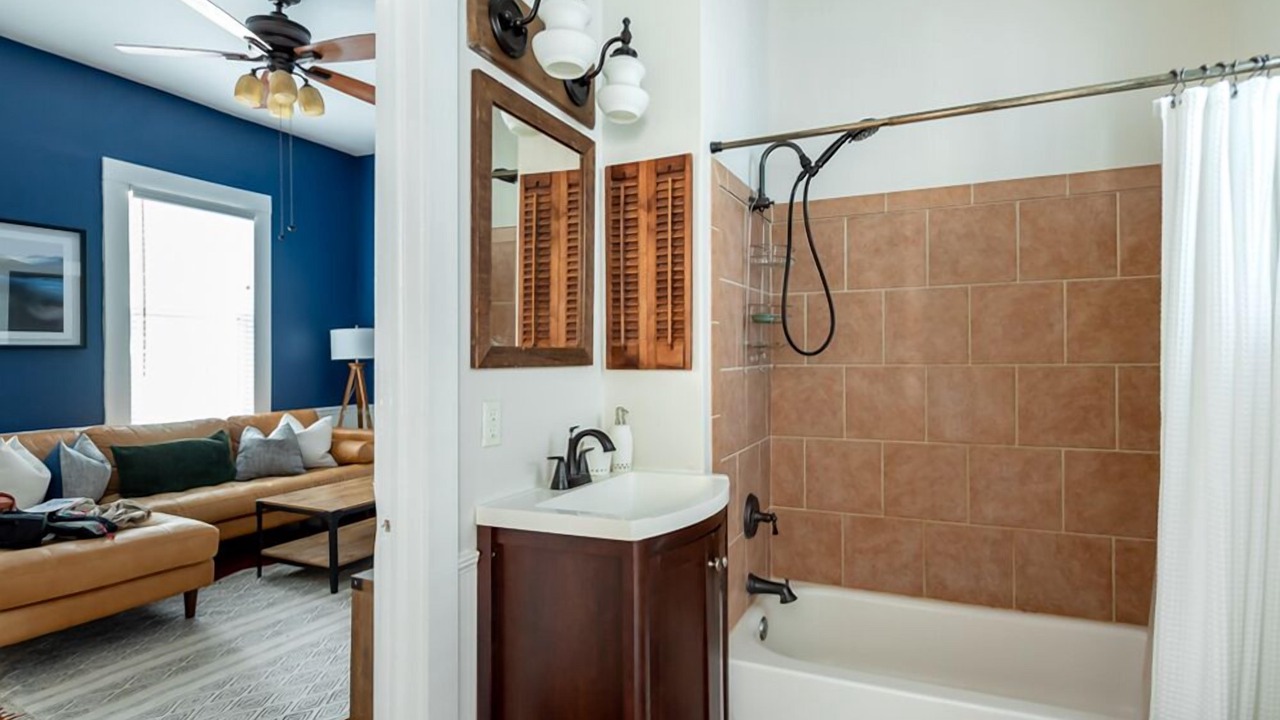 Photo of Bathroom in Savannah Victorian District