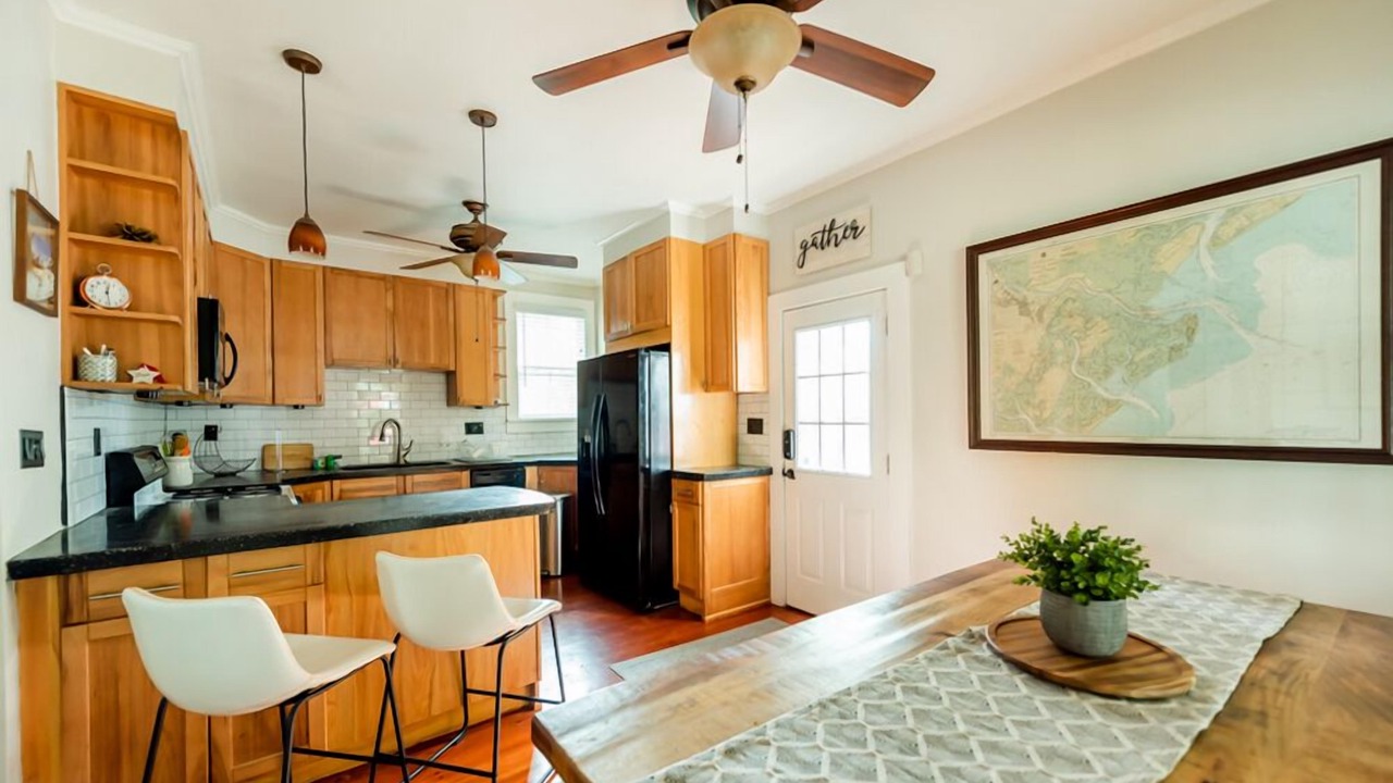 Photo of Kitchen in Savannah Victorian District
