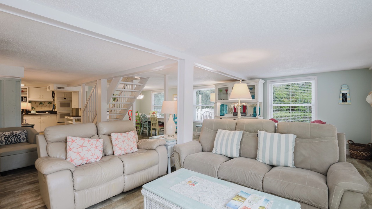 Photo of Livingroom in Folly Field