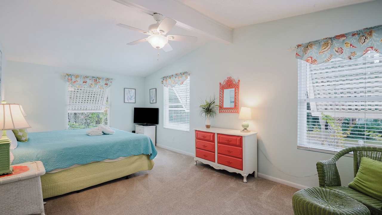 Photo of Bedroom in Folly Field