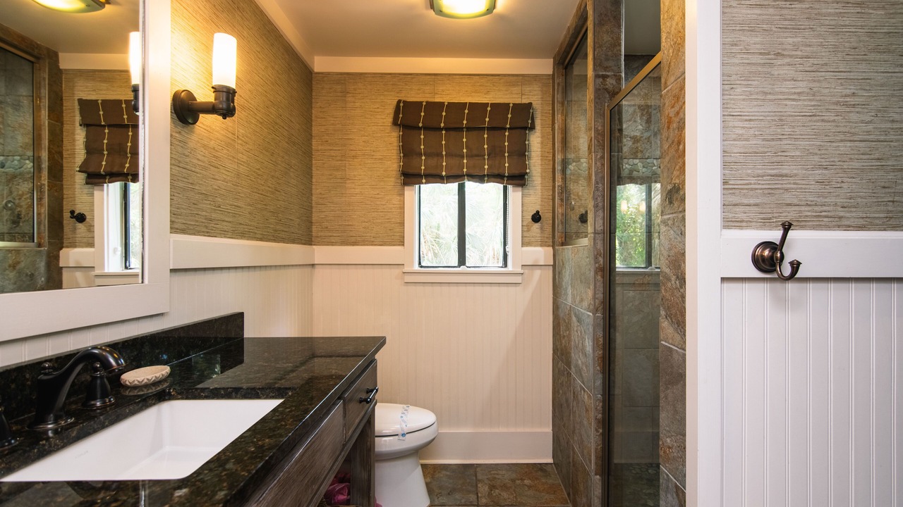 Photo of Bathroom in Edisto Island