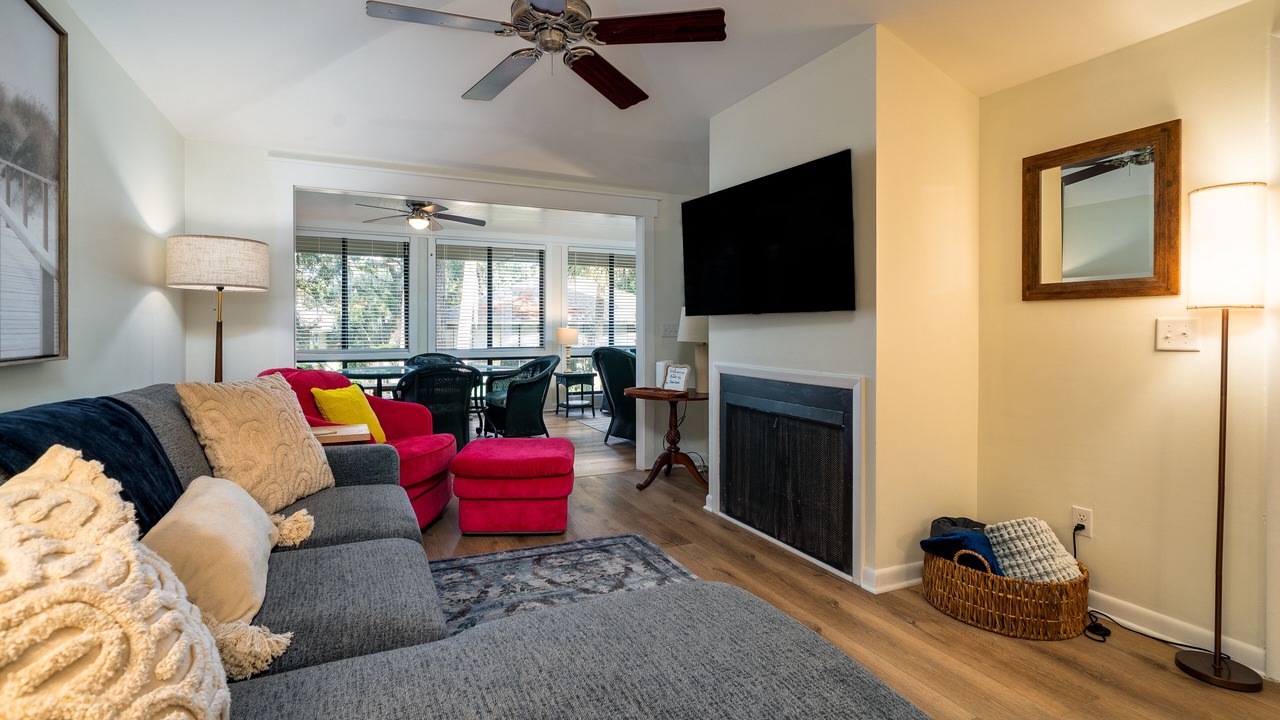 Photo of Livingroom in Seabrook Island