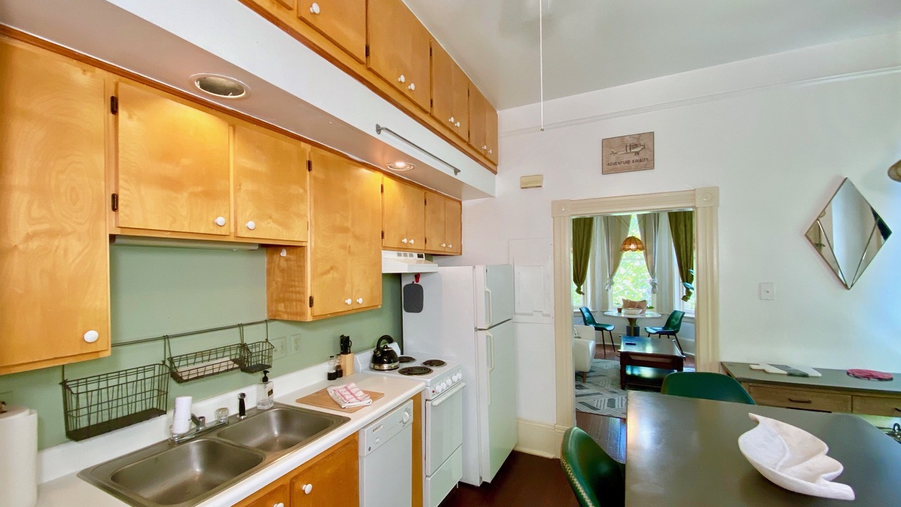 Photo of Kitchen in Old West Broad Neighborhood