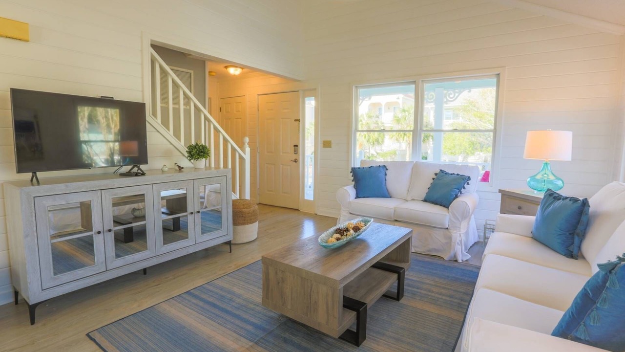 Photo of Bedroom in Pelican Bay