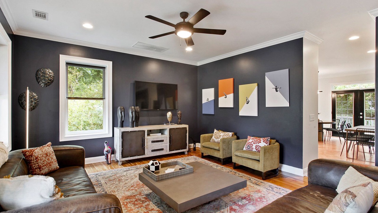 Photo of Livingroom in Thunderbolt