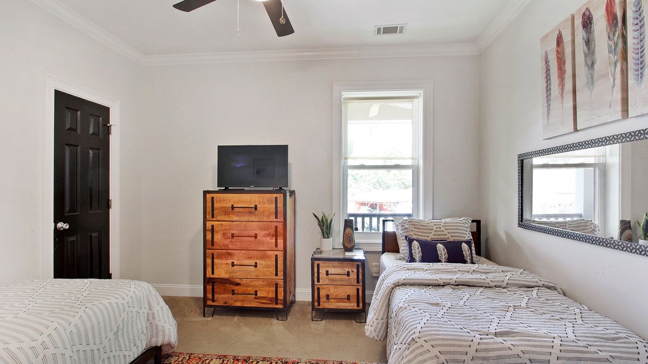 Photo of Bedroom in Thunderbolt