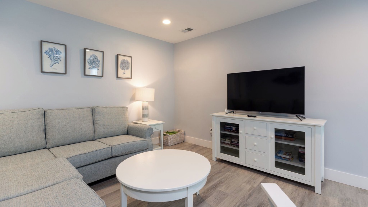 Photo of Livingroom in North Forest Beach
