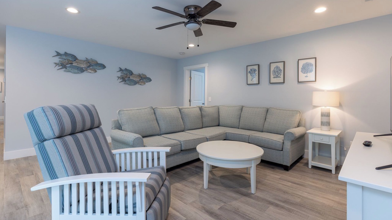 Photo of Livingroom in North Forest Beach