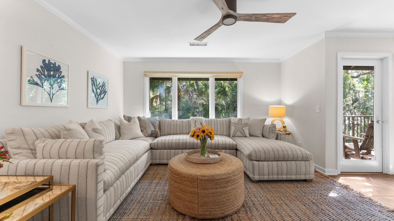 Photo of Livingroom in West Beach Village