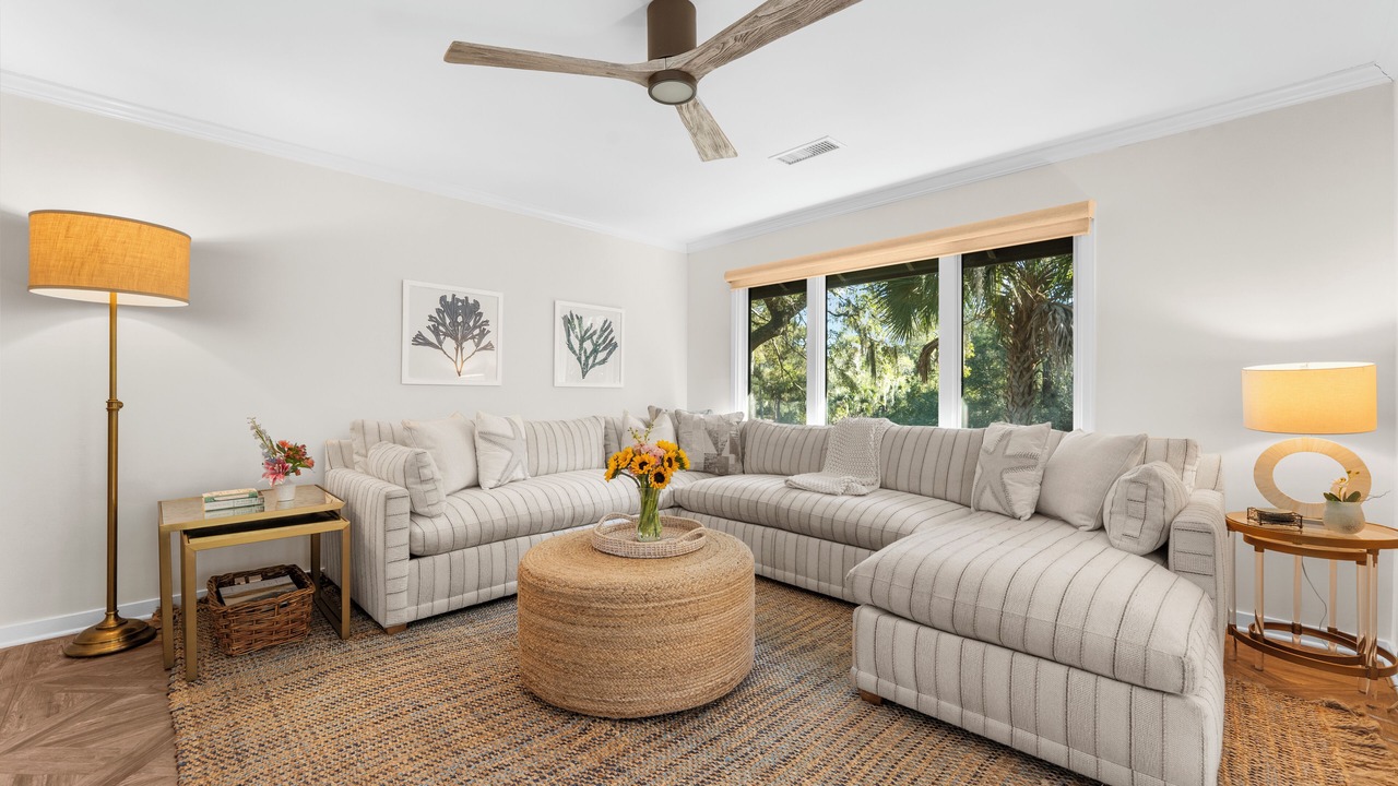 Photo of Livingroom in West Beach Village
