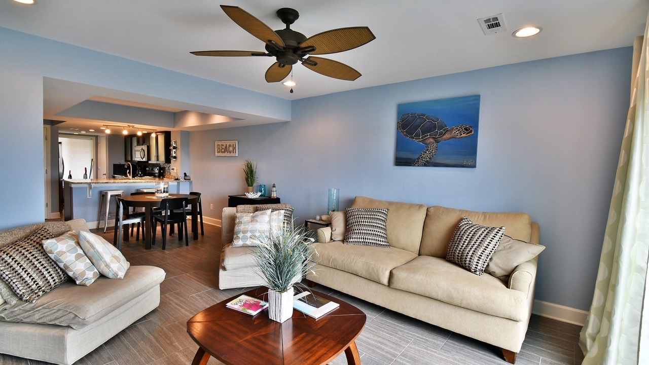 Photo of Livingroom in Oceanmarsh Subdivision