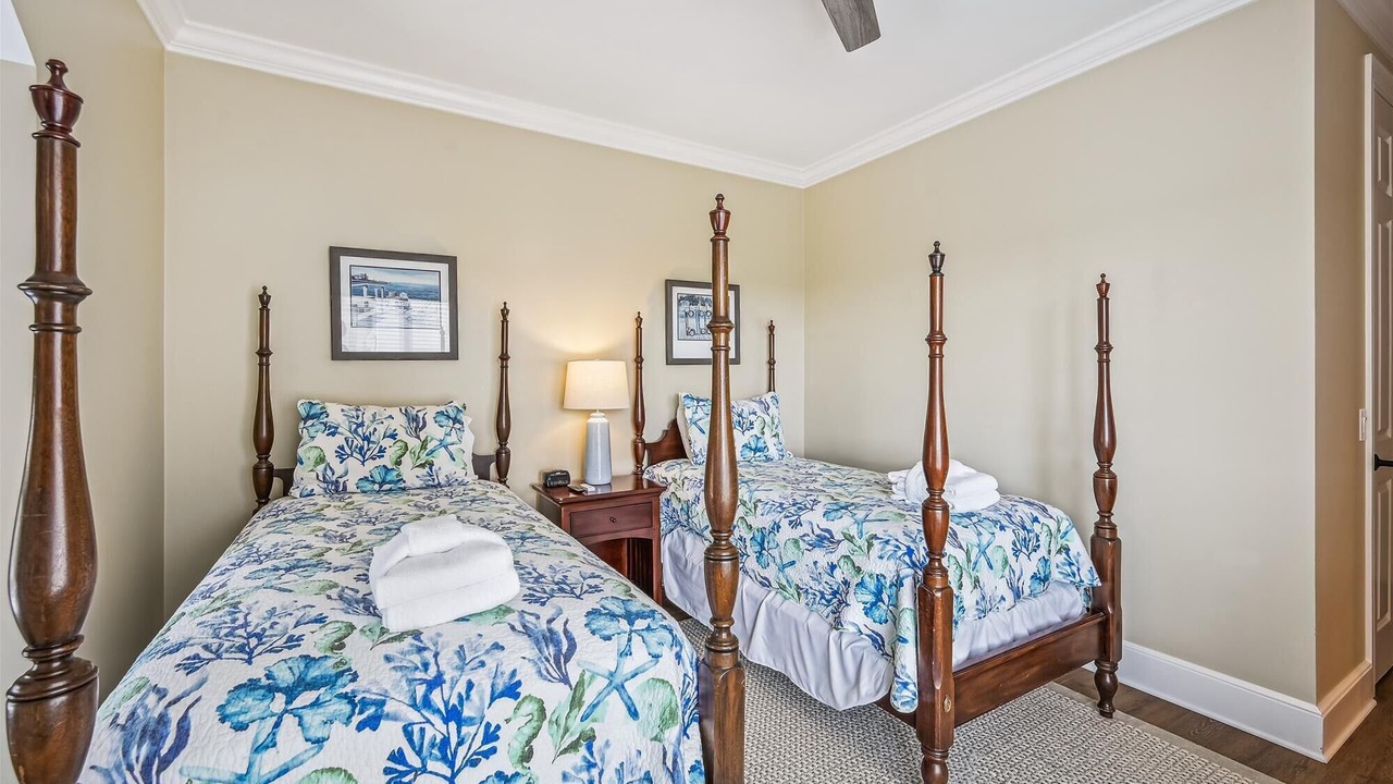 Photo of Bedroom in Palmetto Dunes
