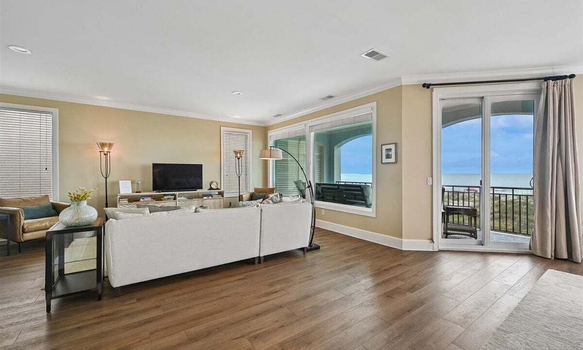 Photo of Livingroom in Palmetto Dunes