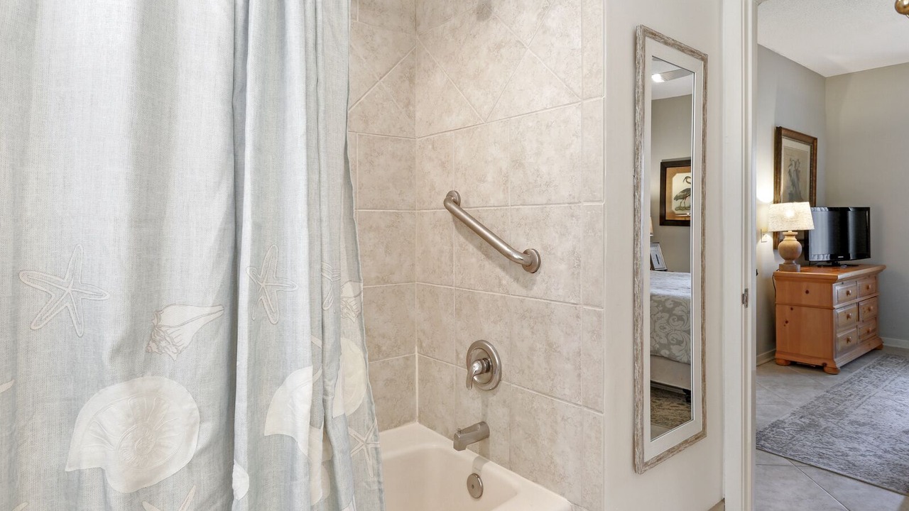 Photo of Bathroom in Palmetto Dunes
