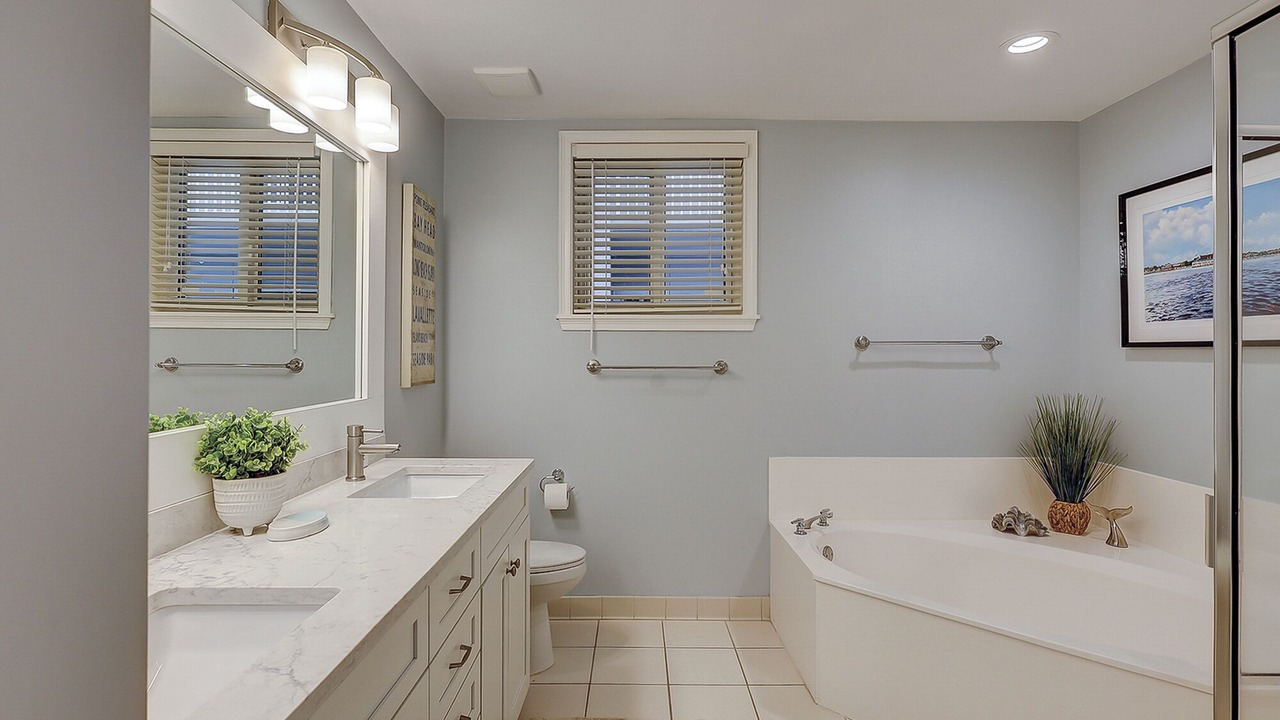 Photo of Bathroom in North Forest Beach