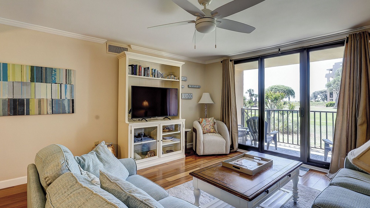 Photo of Livingroom in Folly Field