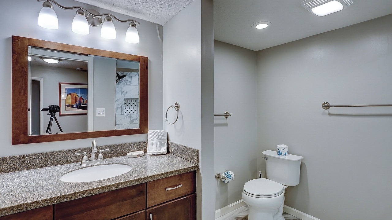 Photo of Bathroom in Shipyard Plantation
