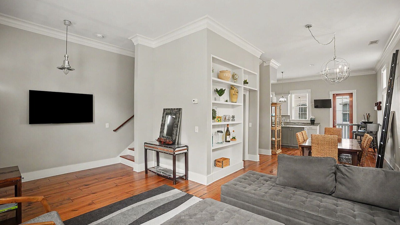 Photo of Livingroom in Historic Downtown Savannah