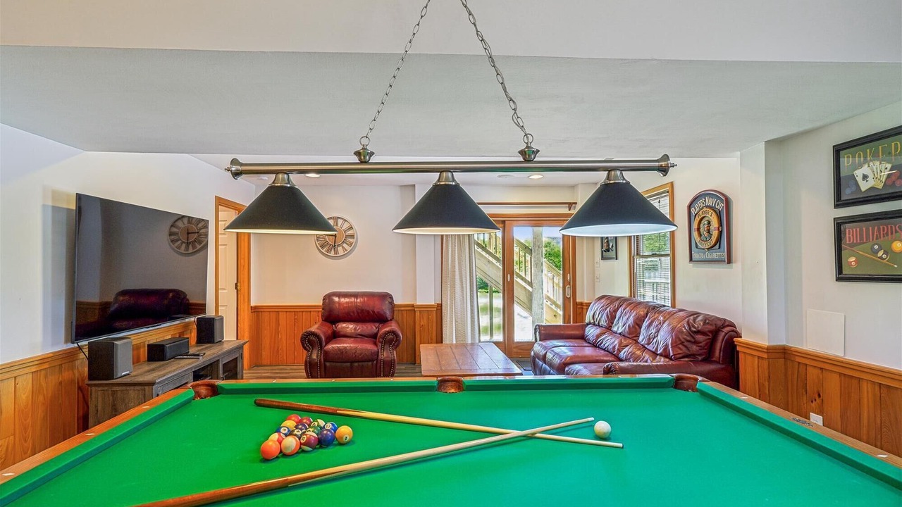 Photo of Bedroom in Whalehead Beach