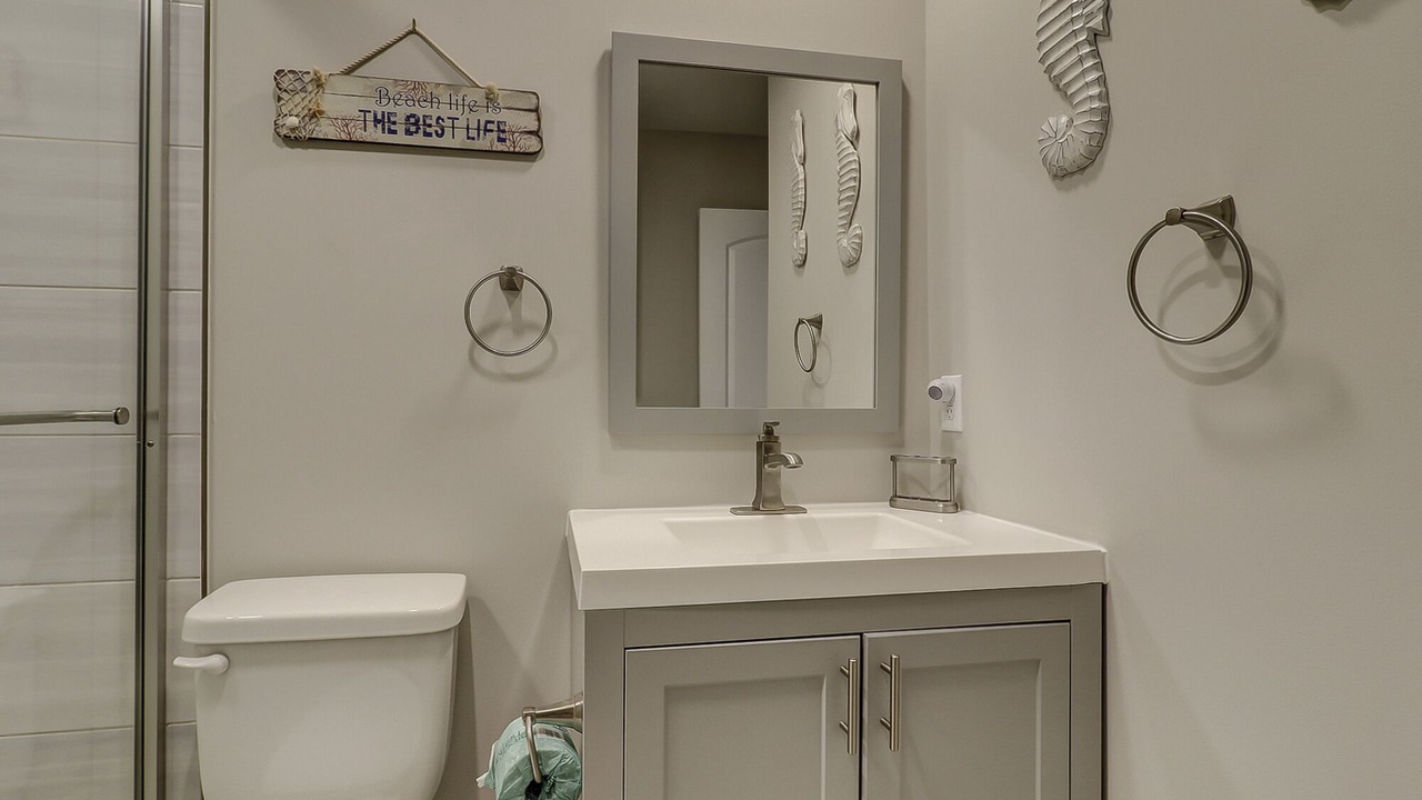 Photo of Bathroom in North Forest Beach