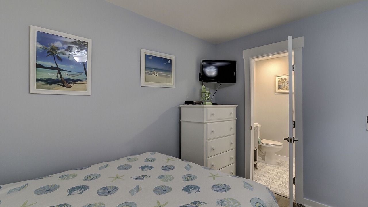 Photo of Bedroom in North Forest Beach