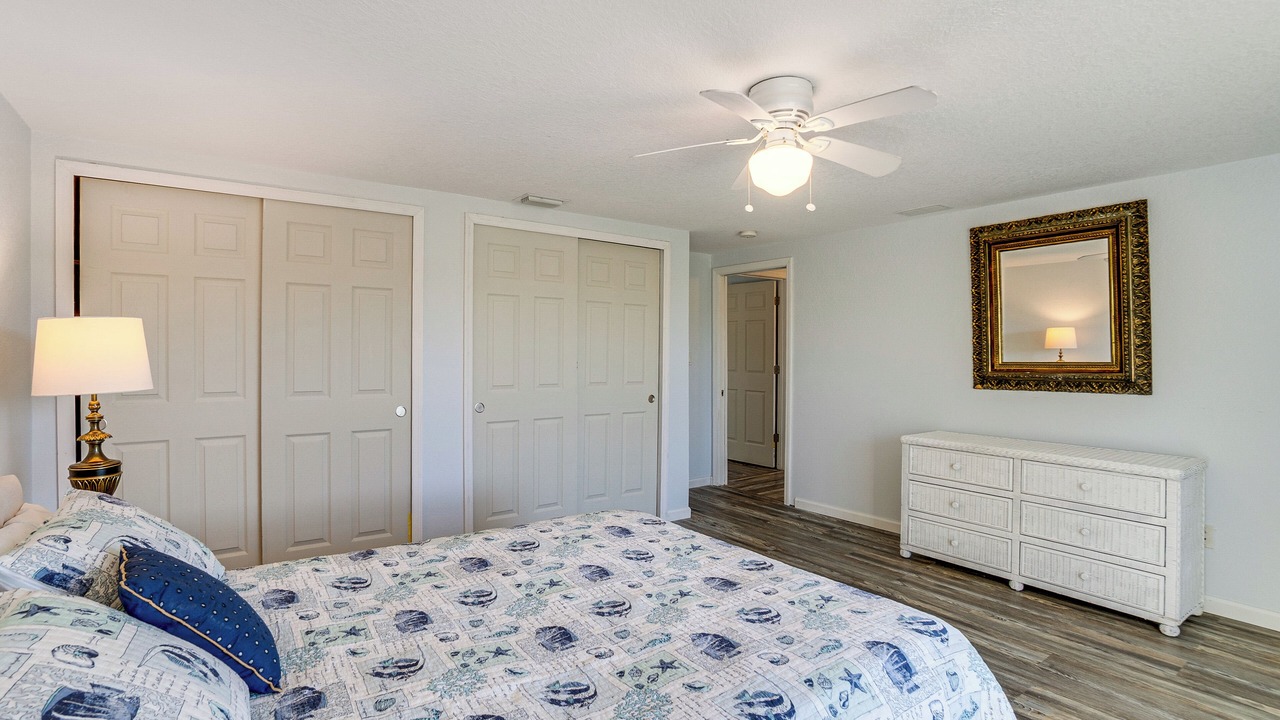Photo of Bedroom in Englewood South