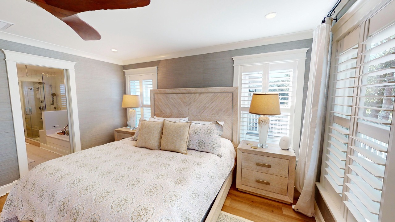 Photo of Bedroom in Pelican Bay