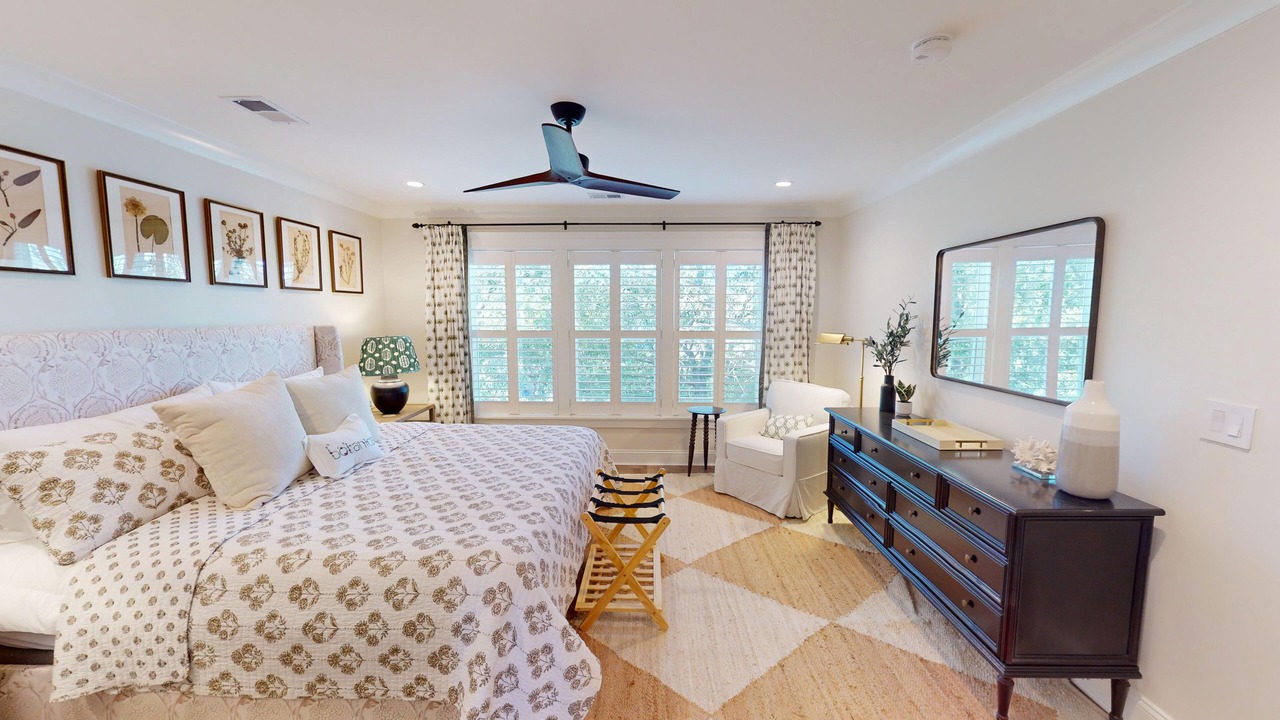 Photo of Bedroom in Pelican Bay