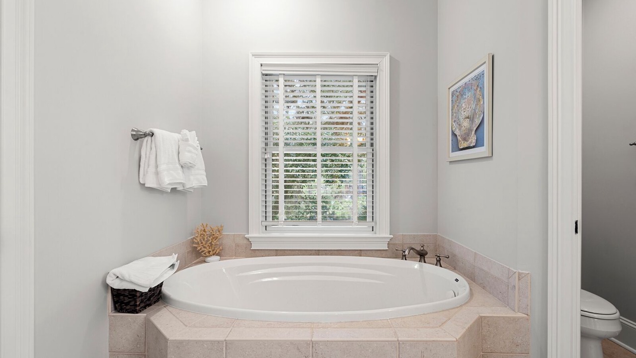 Photo of Bathroom in Vanderhorst Plantation