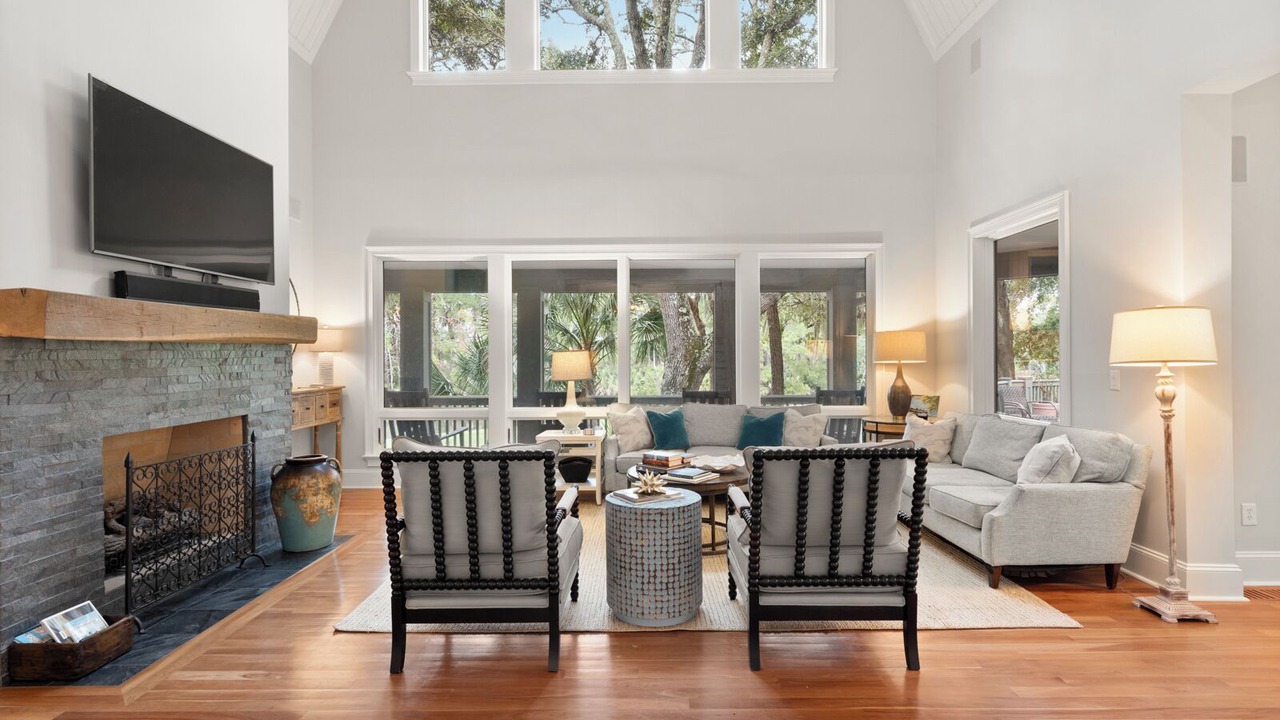 Photo of Livingroom in Vanderhorst Plantation