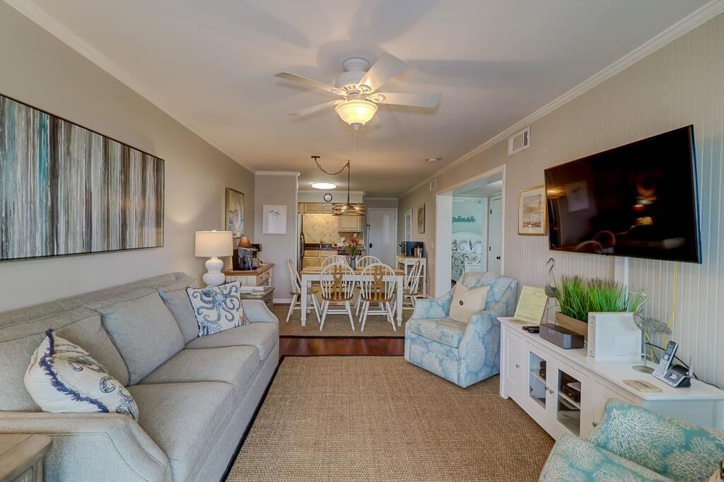 Photo of Livingroom in Isle of Palms