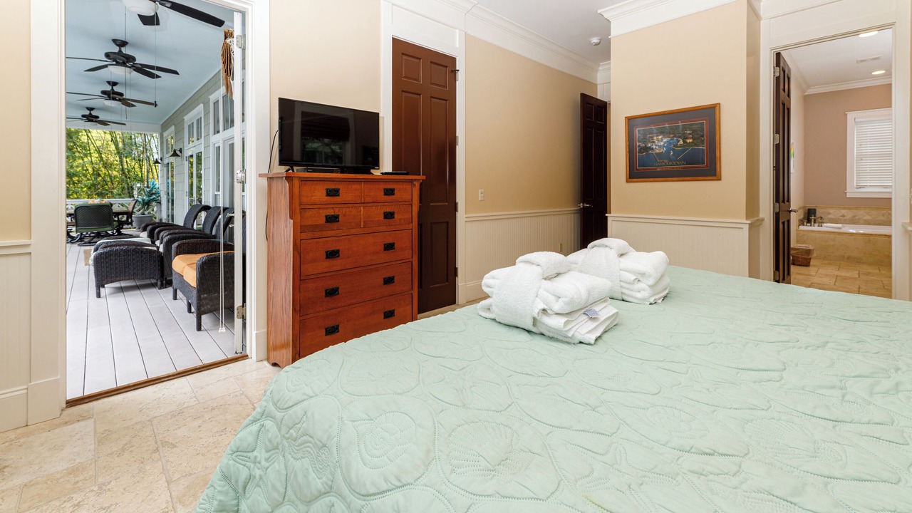 Photo of Bedroom in North Forest Beach