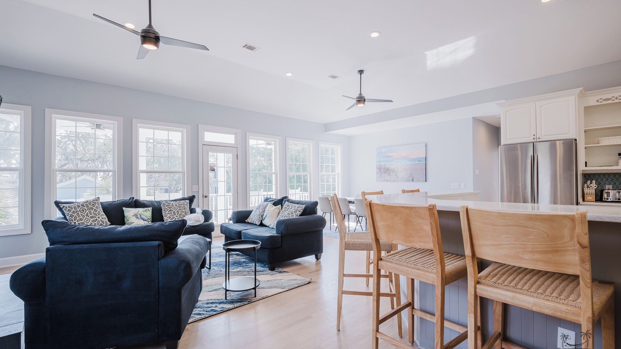 Photo of Livingroom in North Forest Beach