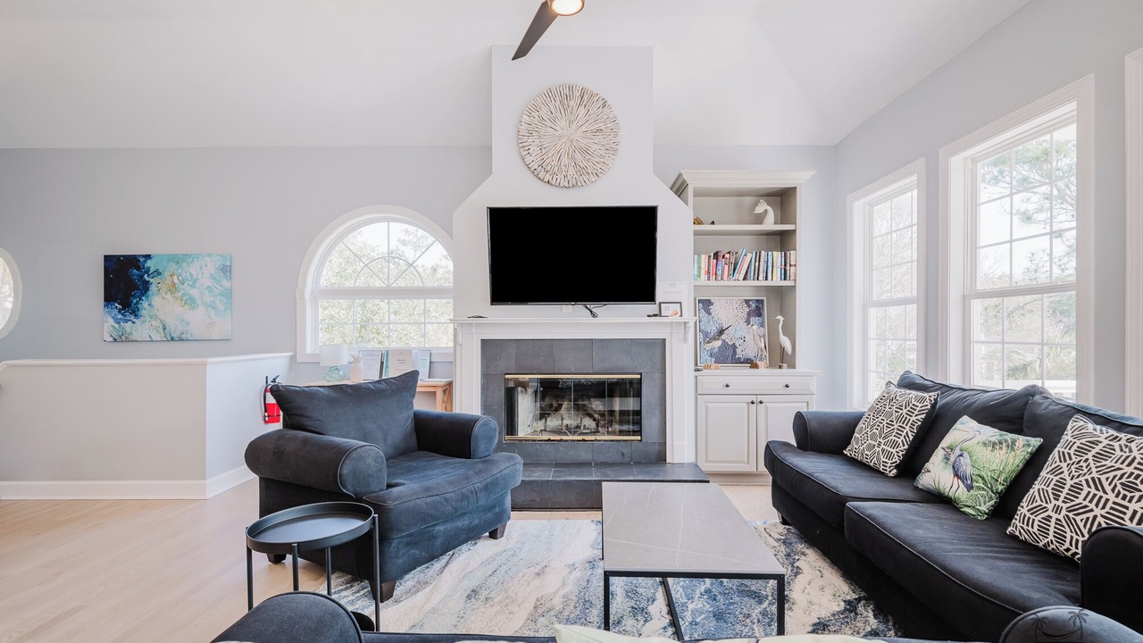 Photo of Livingroom in North Forest Beach