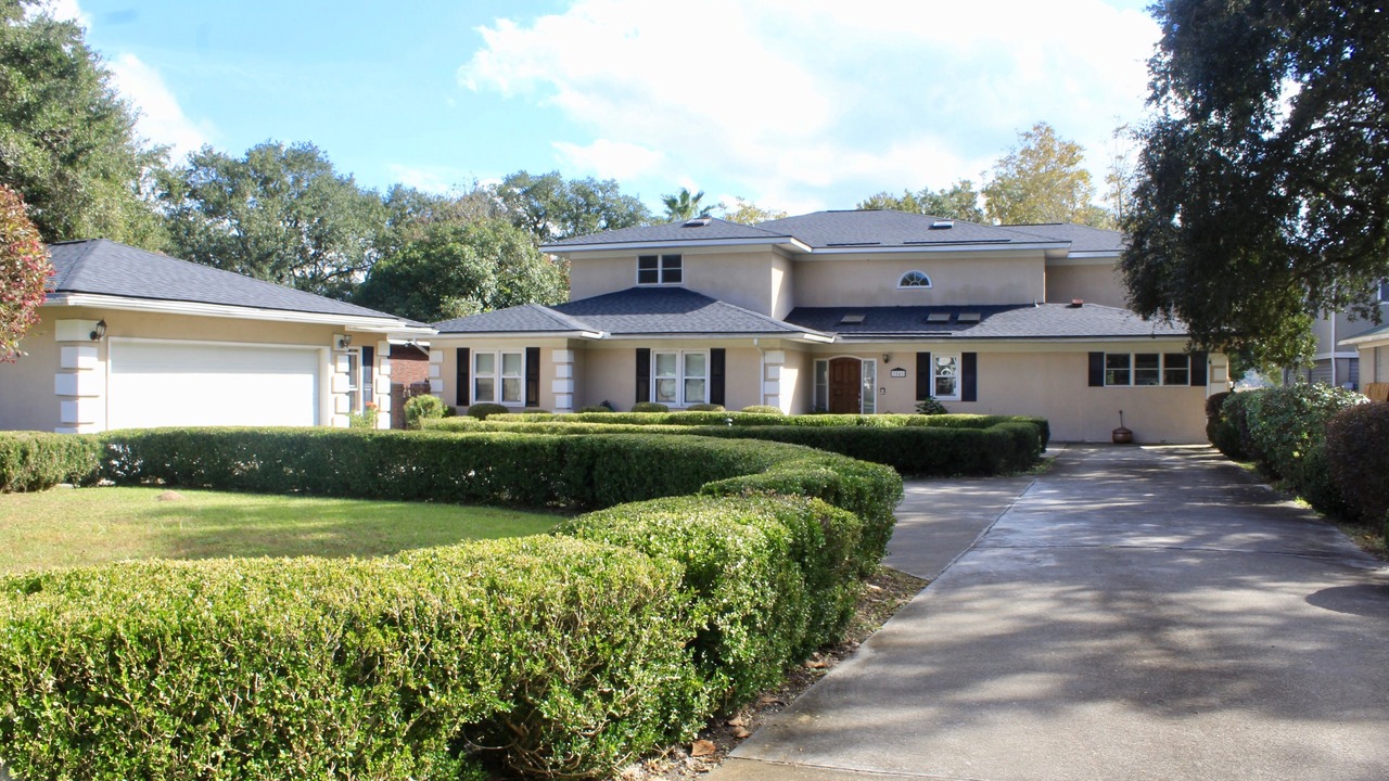 Photo of Others in Johns Island