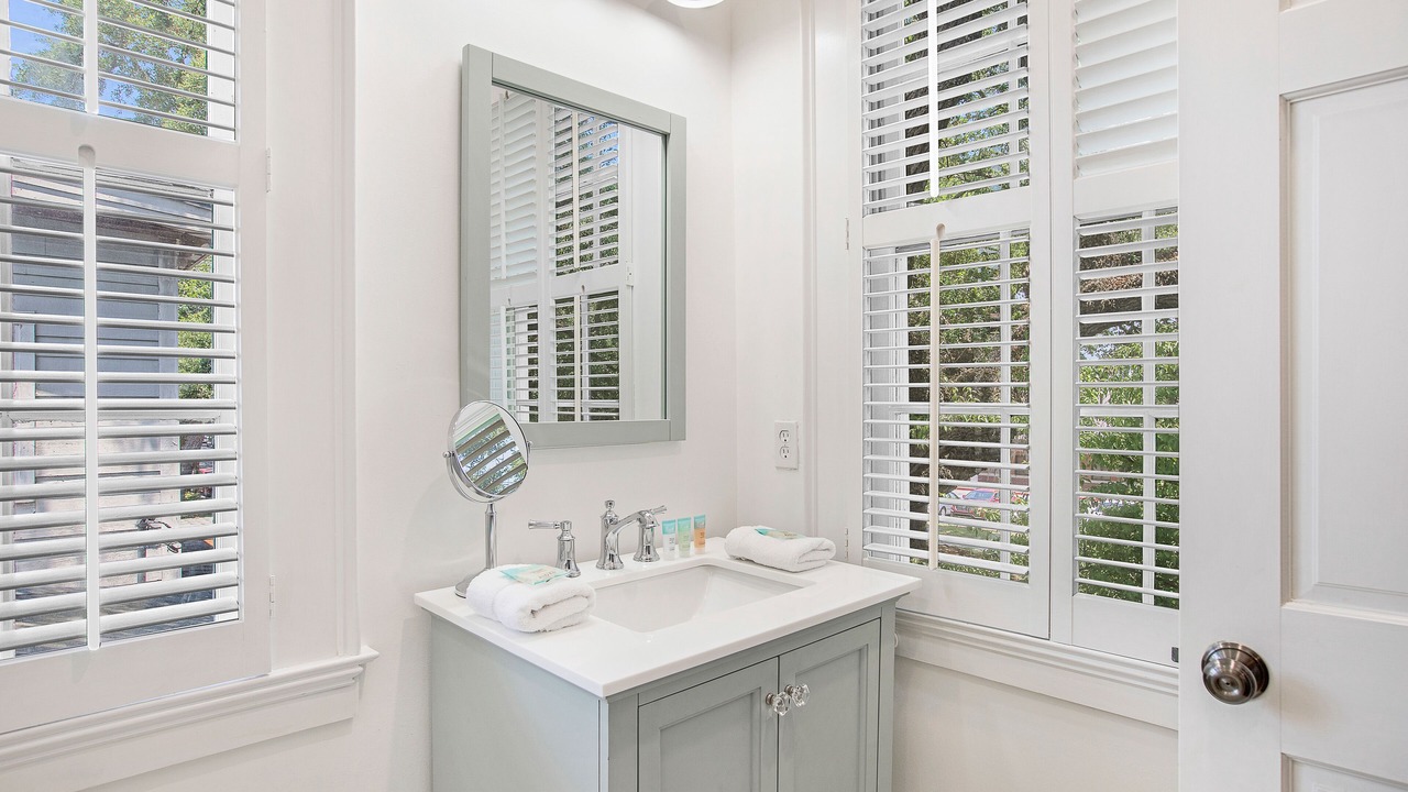 Photo of Bathroom in Beach Institute