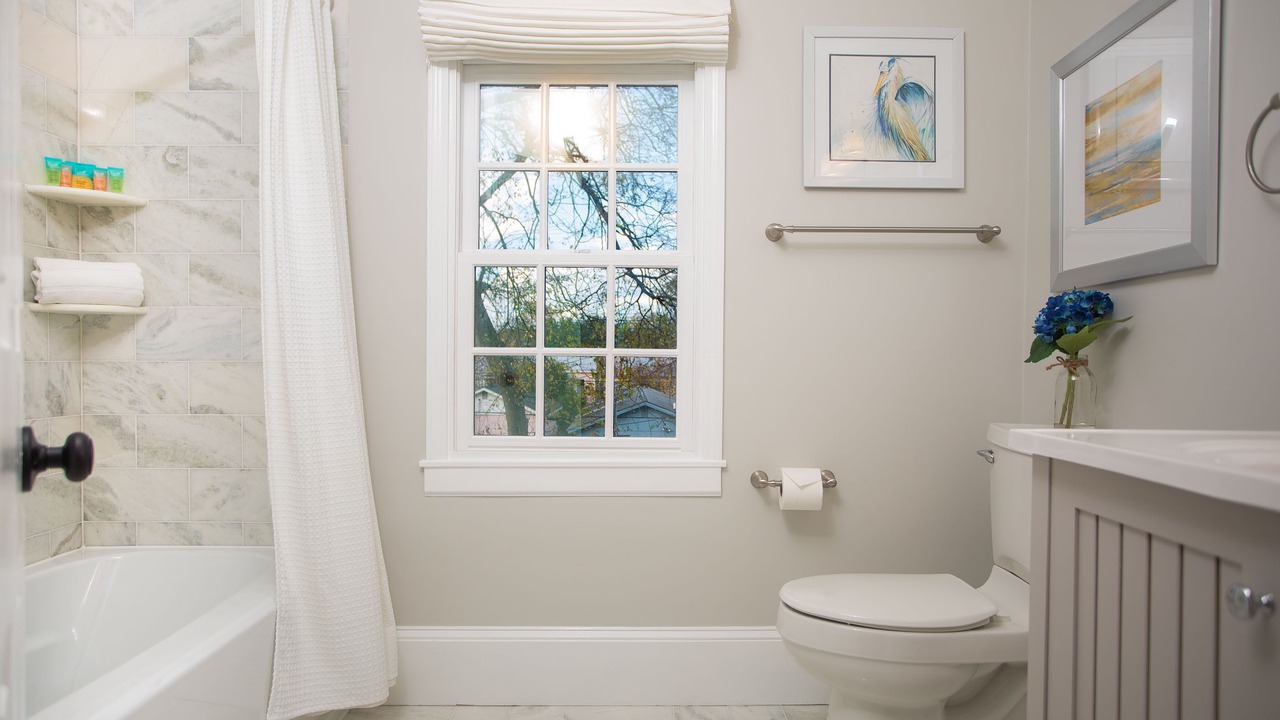 Photo of Bathroom in Beach Institute