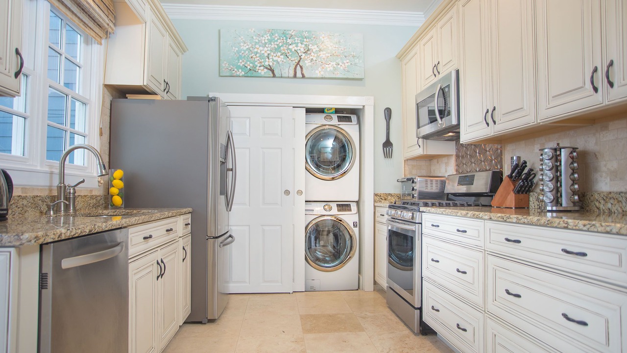 Photo of Kitchen in Beach Institute