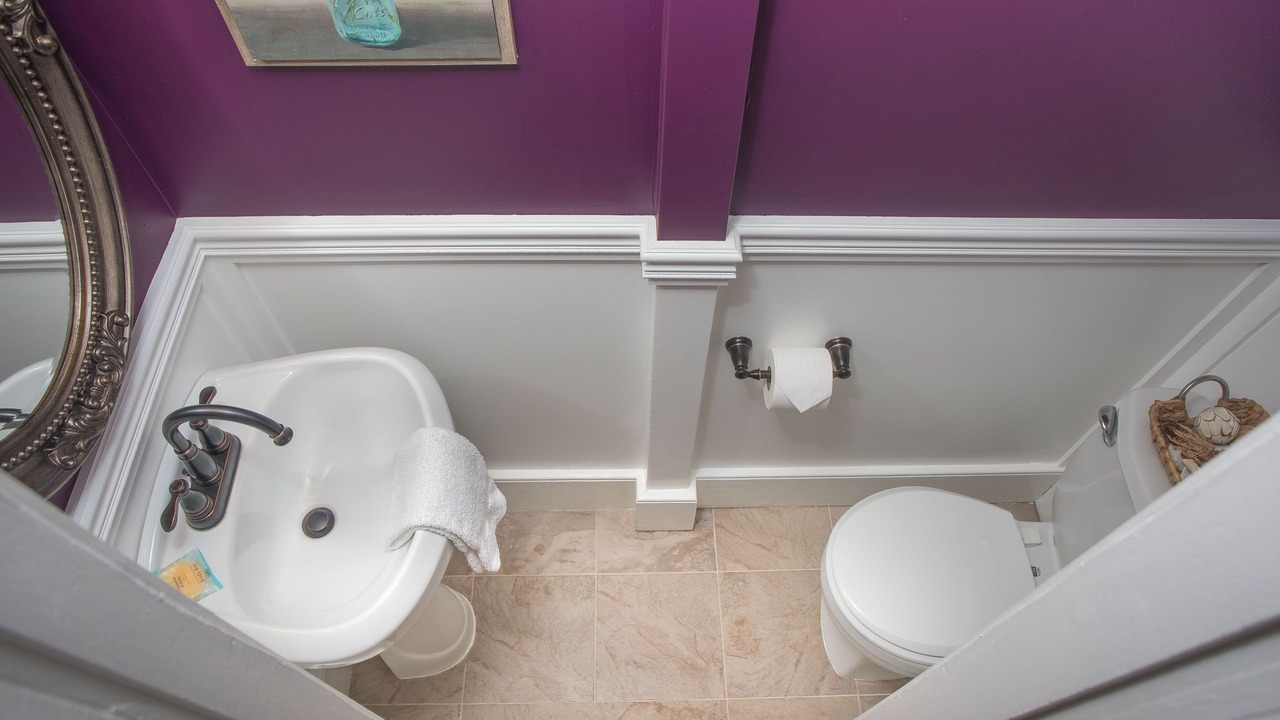 Photo of Bathroom in Beach Institute